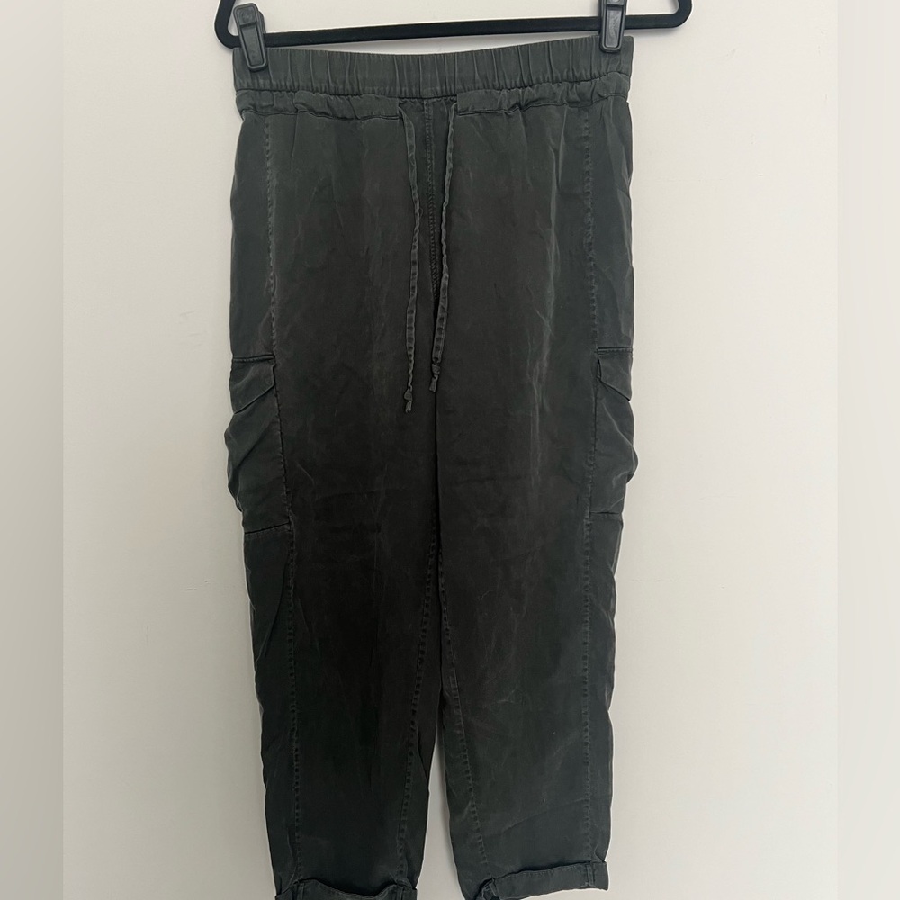 Lululemon Move Lightly Cargo Pockets Pants Tencel Evergreen 25" Size dot 8